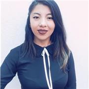 Profesora de Inglés que imparte clases al público en general